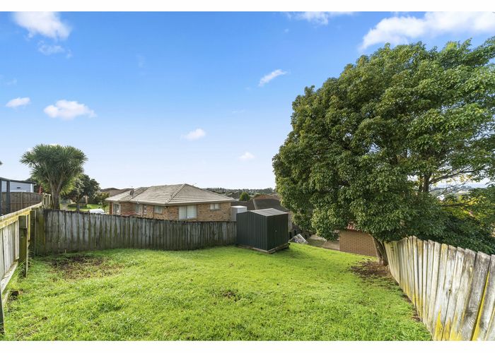  at 26 Piriti Place, Weymouth, Auckland