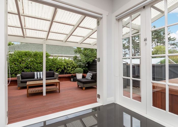  at 1012 Great North Road, Point Chevalier, Auckland