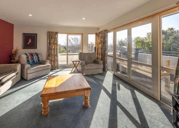  at 6 Somerton Rise, Westmorland, Christchurch