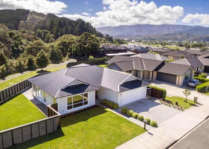  at 80 Riverstone Drive, Craigs Flat, Upper Hutt