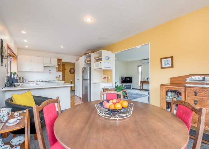  at 2/14 Vincent Street, Waterloo, Lower Hutt