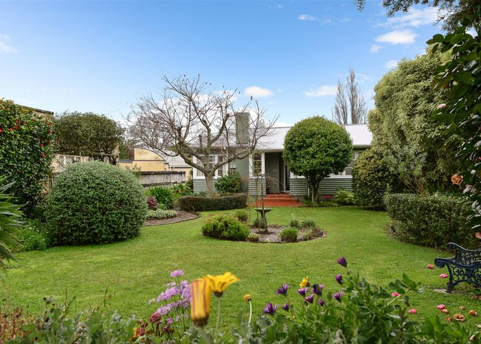  at 23 Horne Street, Hamilton Central, Hamilton