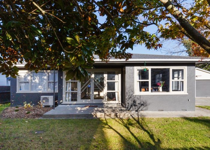  at 9 Queen Street, Feilding, Feilding
