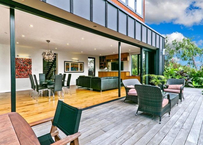  at 11 Wright Road, Point Chevalier, Auckland