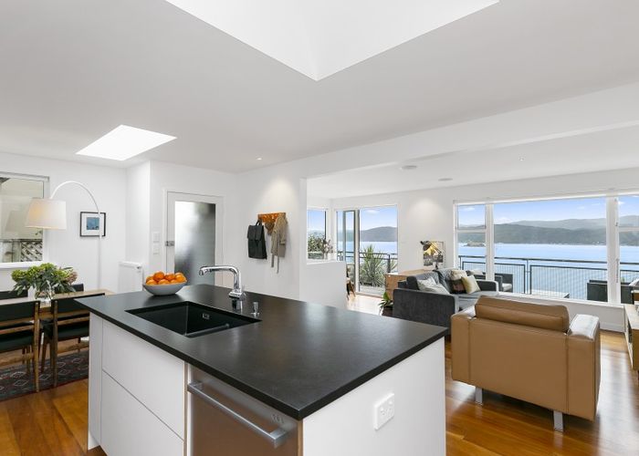  at 11 Fortification Road, Karaka Bays, Wellington