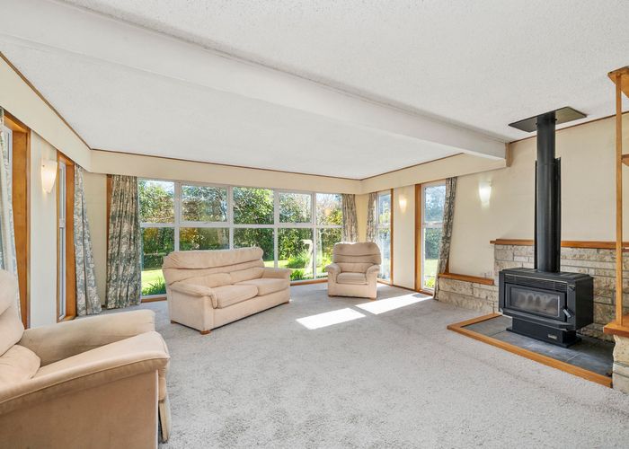  at 53 Thomas Street, Stokes Valley, Lower Hutt