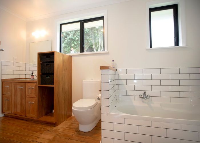  at 21 Simons Street, Moturoa, New Plymouth