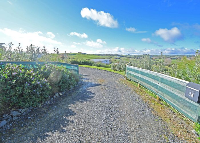  at 64 Brown Road, Hakaru, Kaiwaka