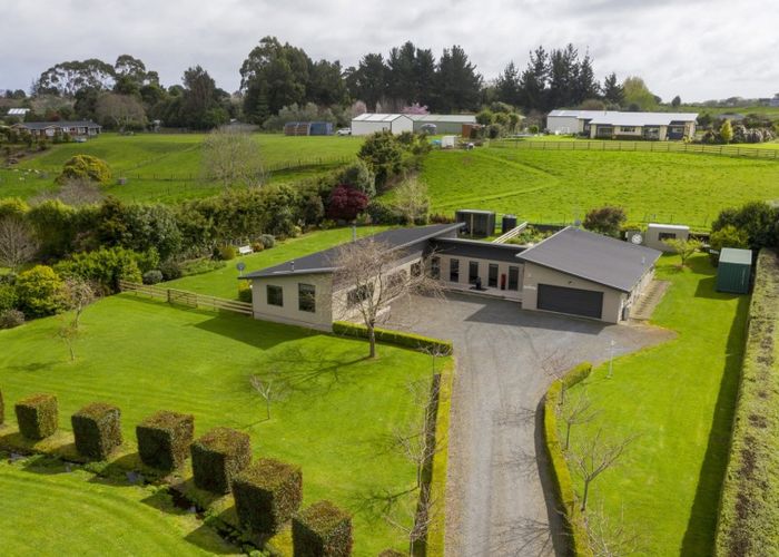  at 7 Faydon Close, Ohau, Levin