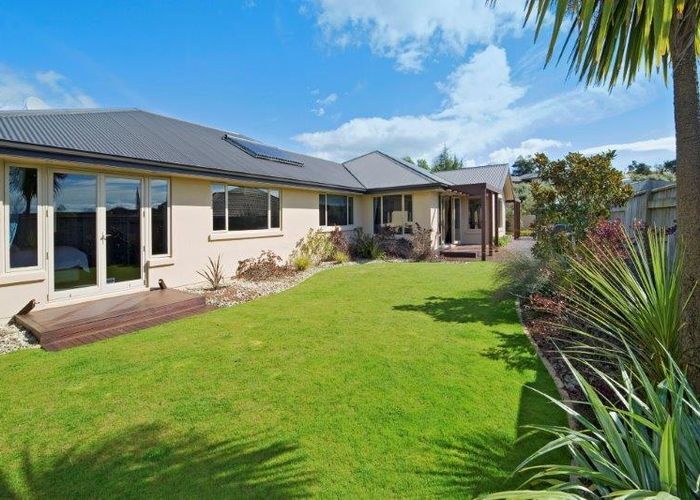  at 27 Park Drive, Richmond