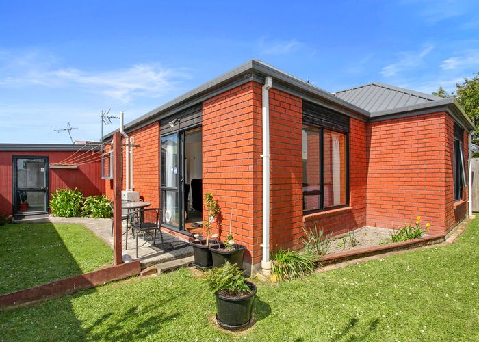  at 3/16 Burdale Street, Riccarton, Christchurch