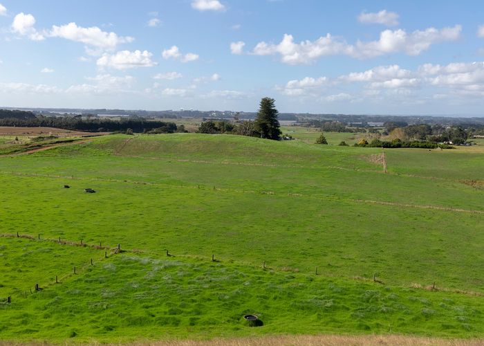  at 41 McNaughten Road, Karioitahi, Waiuku
