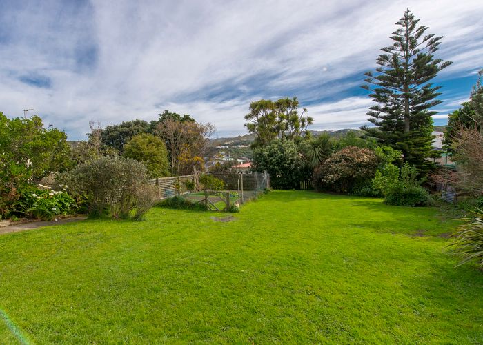  at 2 Liffey Street, Island Bay, Wellington