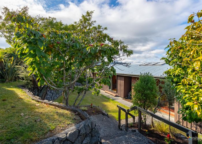  at 18 Vista Grove, Kelson, Lower Hutt