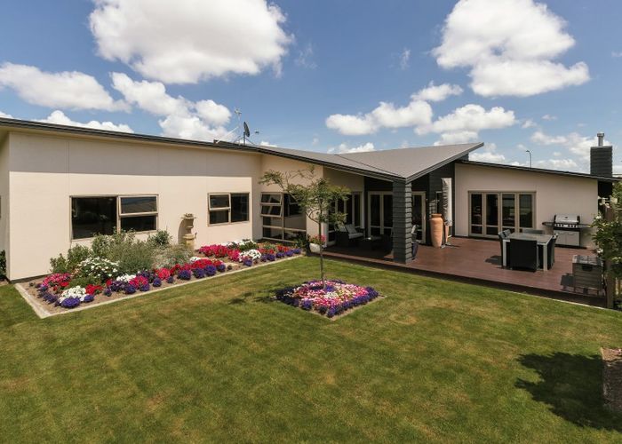  at 48 Rodeo Drive, Kelvin Grove, Palmerston North
