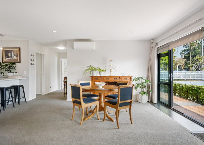  at 2/270 Jervois Road, Herne Bay, Auckland