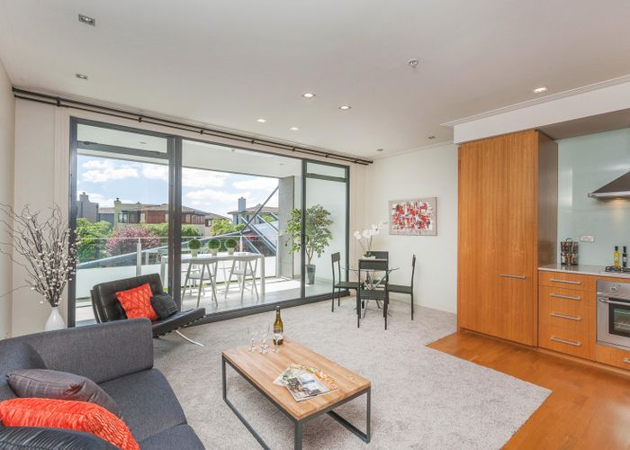  at 1E/24 James Cook Crescent, Remuera, Auckland