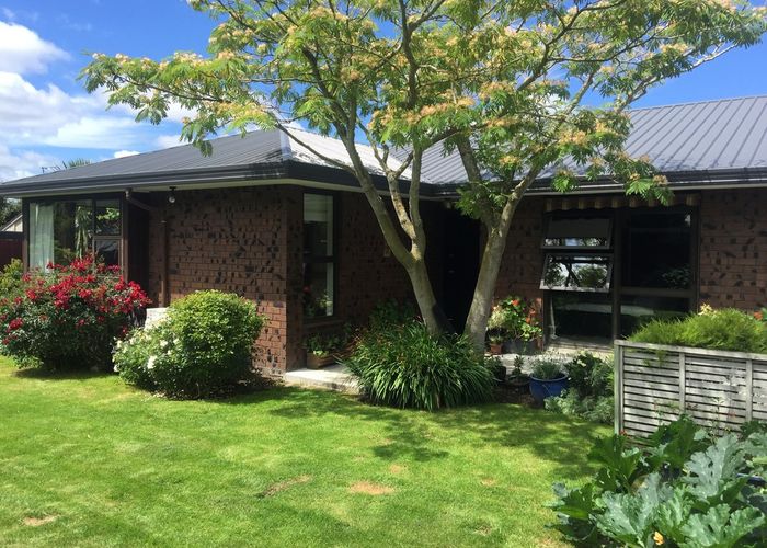  at 5 Gatonby Place, Avonhead, Christchurch