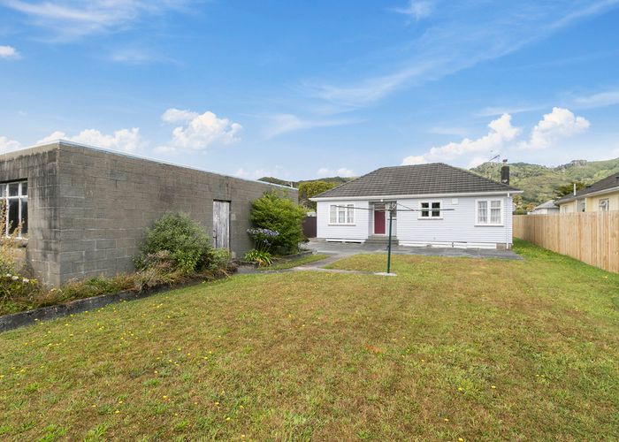  at 42 Wainuiomata Road, Wainuiomata, Lower Hutt