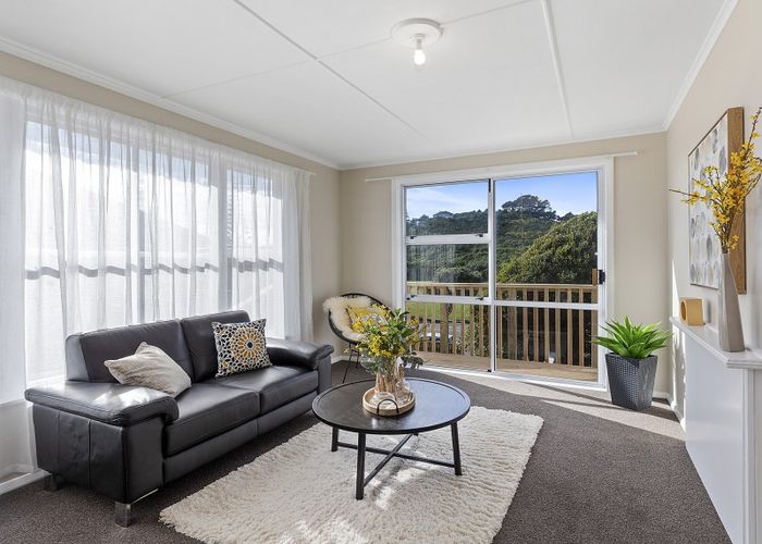  at 134 Main Road, Titahi Bay, Porirua