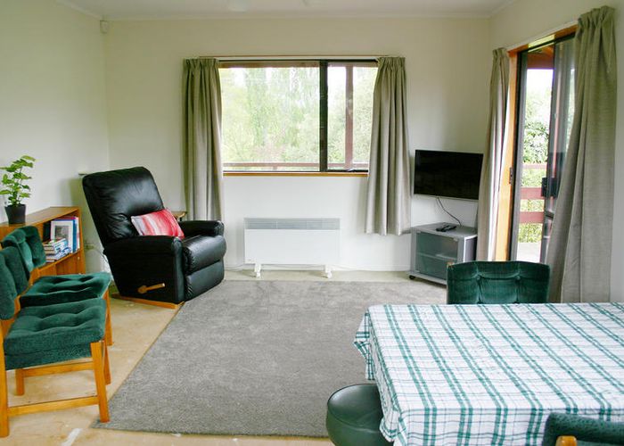  at 16 Henry Street, Waikouaiti, Waikouaiti