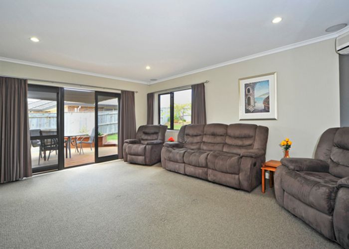  at 33 Walnut Grove, Kelvin Grove, Palmerston North
