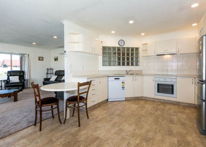  at 14/212 Grove Road, Mayfair, Hastings