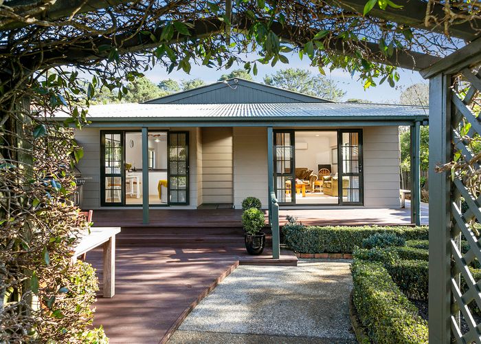  at 88 Waitakere Road, Henderson