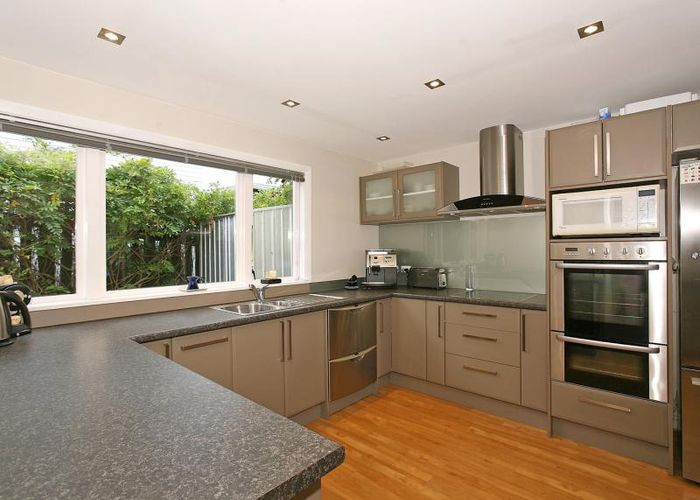 at 2 Pekanga Road, Normandale, Lower Hutt