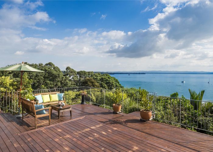  at 42 Queen Street, Northcote Point, Auckland