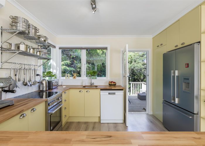  at 804 West Coast Road, Oratia, Auckland
