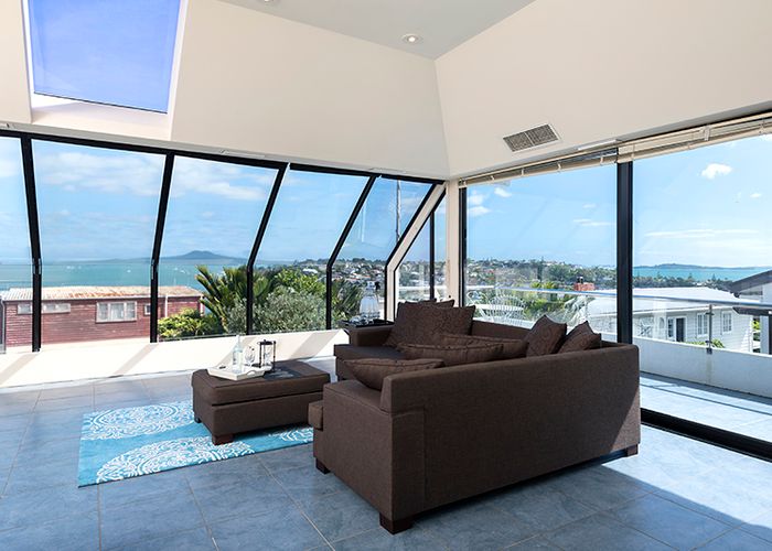  at 8 Te Akau Crescent, Bucklands Beach, Auckland
