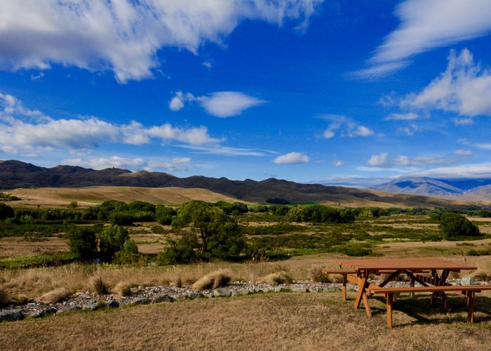  at 548 Hakataramea Valley Road, Hakataramea, Kurow