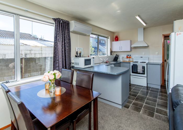  at 2/84B Olliviers Road, Phillipstown, Christchurch