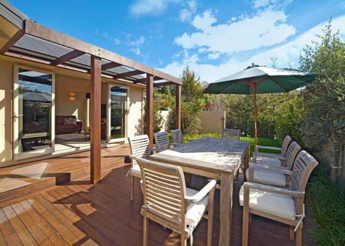  at 27 Park Drive, Richmond