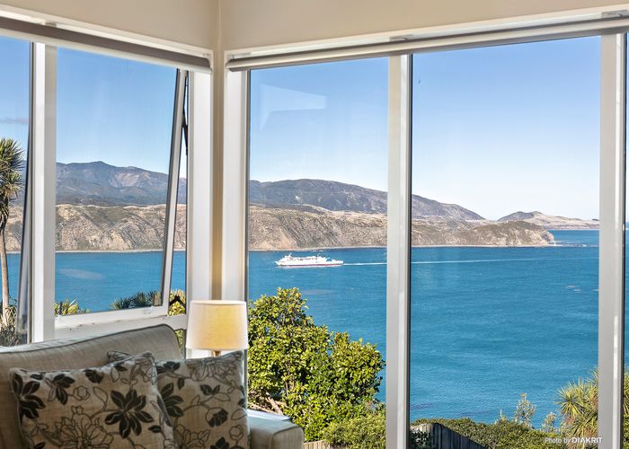  at 18 Signallers Grove, Strathmore Park, Wellington