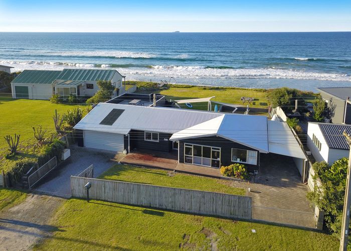  at 693 Pukehina Parade, Te Puke