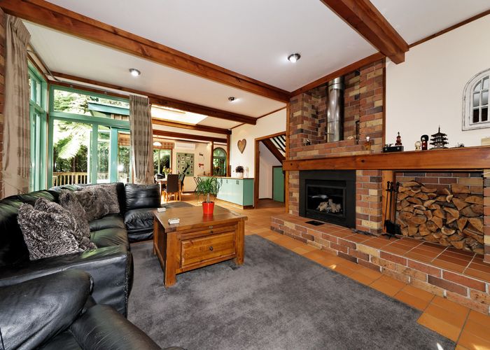  at 6 Cochran Road, Oratia, Auckland