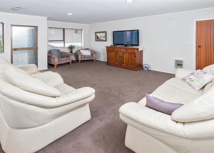  at 22B Majesty Place, Half Moon Bay, Auckland