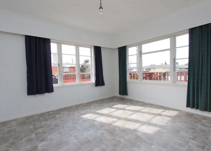  at 8 Gascoigne Street, Riversdale, Blenheim