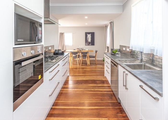  at 2 Delhi Avenue, Aramoho, Whanganui