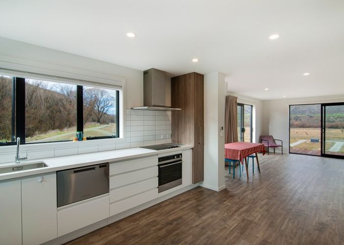  at 28 huxley place, LAKE HAYES, QUEENSTOWN