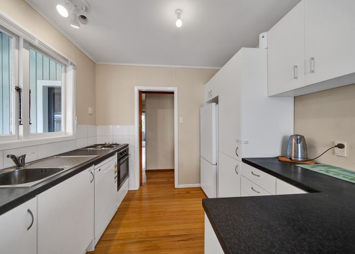  at 162 Seaview Road, Westown, New Plymouth