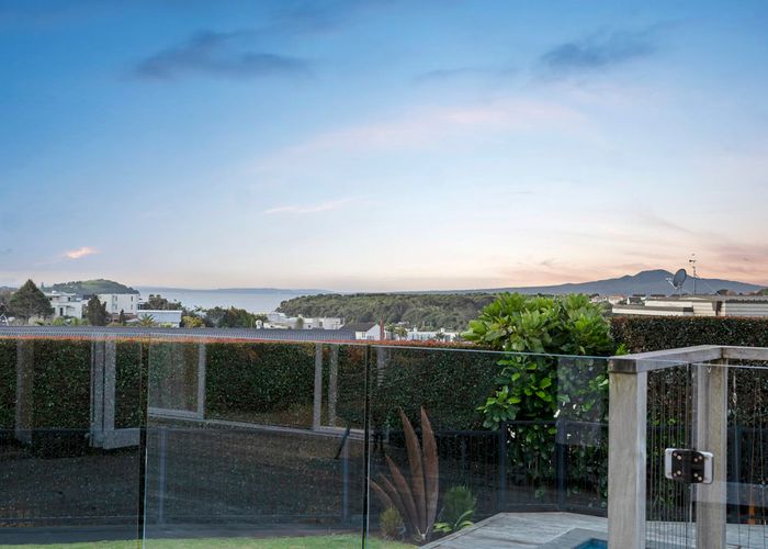  at 98 Coates Avenue, Orakei, Auckland