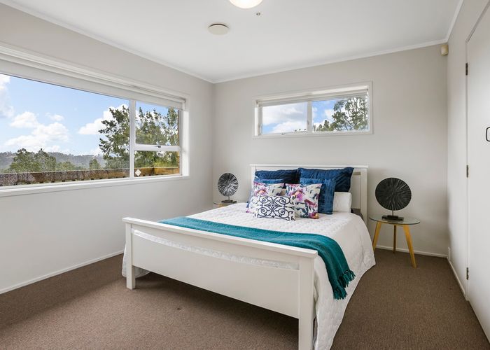  at 1/3 Bryers Place, Bayview, Auckland
