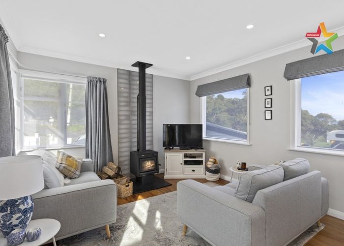  at 99 Normandale Road, Normandale, Lower Hutt