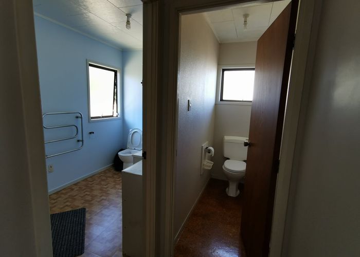  at 3 Meadowood Drive, Unsworth Heights, Auckland