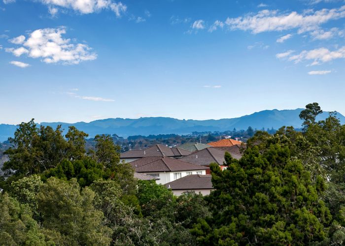  at 128 Jeffs Road, Flat Bush, Auckland