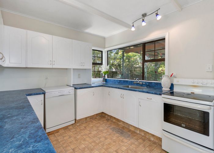  at 9 Inwoods Road, Parklands, Christchurch