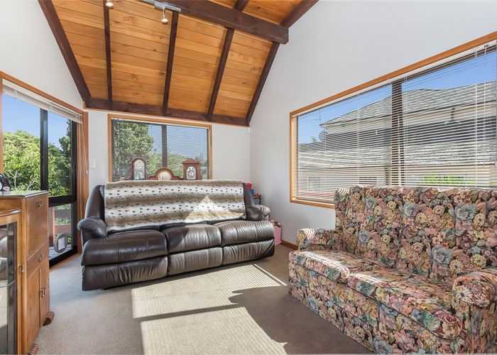  at 54 Cheriton Road, Mellons Bay, Auckland